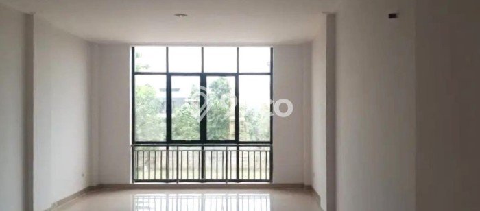 Ruko Dijual di Kelapa Gading Jakarta Utara dengan Luas Bangunan 270m2 Ruko Dijual di Kelapa Gading Jakarta Utara dengan Luas Bangunan 270m2