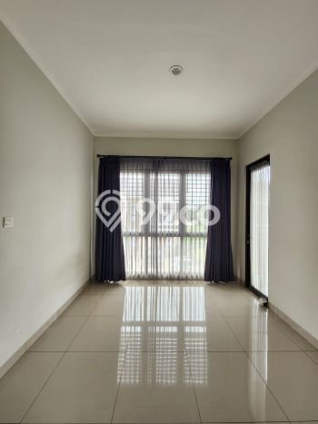 Rumah sewa siap huni 4 Kamar Tidur di Summarecon Bekasi, Bekasi Rumah sewa siap huni 4 Kamar Tidur di Summarecon Bekasi, Bekasi