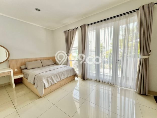 Rumah Luxury Modern Tanpa Renovasi di Summarecon Bekasi Bekasi Rumah Luxury Modern Tanpa Renovasi di Summarecon Bekasi Bekasi