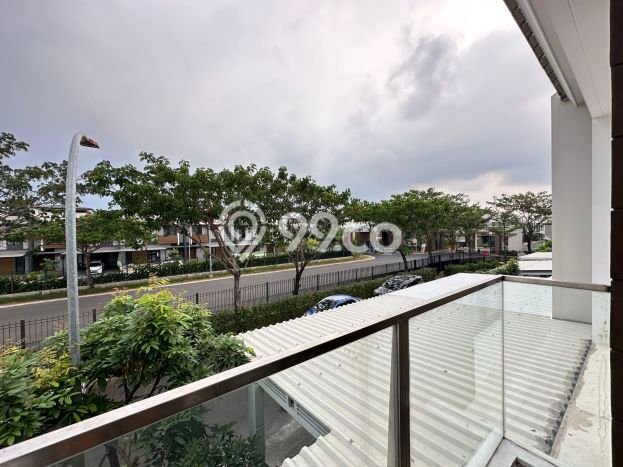 Rumah Luas Asri 4 KT Siap Pakai di Summarecon Bekasi Bekasi Rumah Luas Asri 4 KT Siap Pakai di Summarecon Bekasi Bekasi