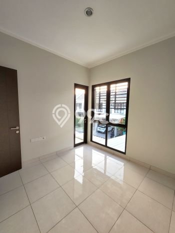 Jarang Ada! Rumah Kontrakan 4 Kamar Nyaman Siap Huni Summarecon Bekasi Jarang Ada! Rumah Kontrakan 4 Kamar Nyaman Siap Huni Summarecon Bekasi