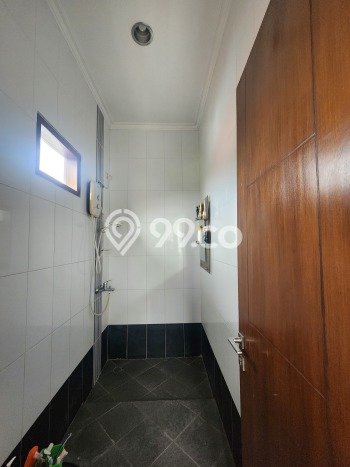 Rumah Elit LB 250m2 Siap Huni Desain Elegan di Kemang Pratama, Bekasi Rumah Elit LB 250m2 Siap Huni Desain Elegan di Kemang Pratama, Bekasi