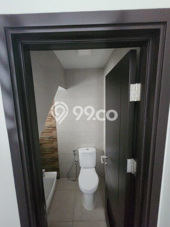 Sewa Rumah Murah di Summarecon Crown Gading Bekasi dengan 3 KT Sewa Rumah Murah di Summarecon Crown Gading Bekasi dengan 3 KT