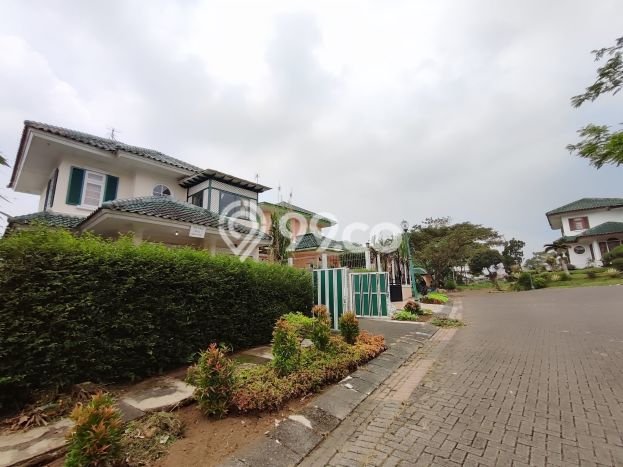Rumah Strategis Modern Lb 240m2 di Cipanas, Cianjur Rumah Strategis Modern Lb 240m2 di Cipanas, Cianjur