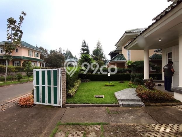 Rumah Strategis Modern Lb 240m2 di Cipanas, Cianjur Rumah Strategis Modern Lb 240m2 di Cipanas, Cianjur