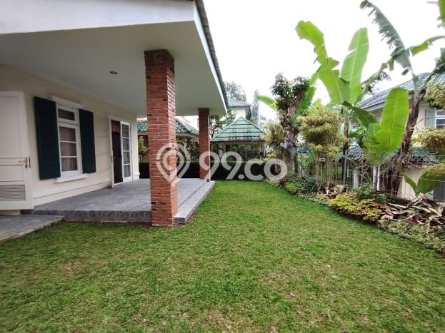Rumah Strategis Modern Lb 240m2 di Cipanas, Cianjur Rumah Strategis Modern Lb 240m2 di Cipanas, Cianjur