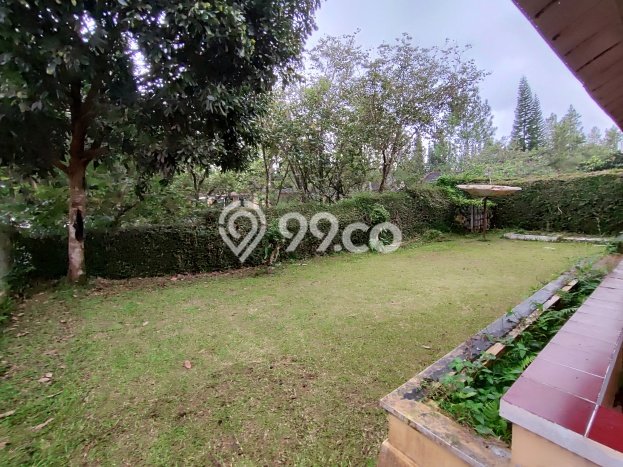 Vila Kawasan Cipanas, Ukuran 325m2m², Akses ke transportasi umum Vila Kawasan Cipanas, Ukuran 325m2m², Akses ke transportasi umum