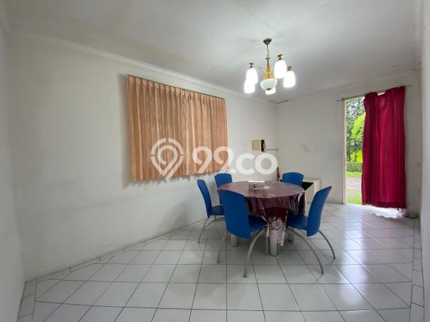 For Sale Rumah 5 Kamar Lokasi Strategis Bagus dan Strategis di Cipanas For Sale Rumah 5 Kamar Lokasi Strategis Bagus dan Strategis di Cipanas