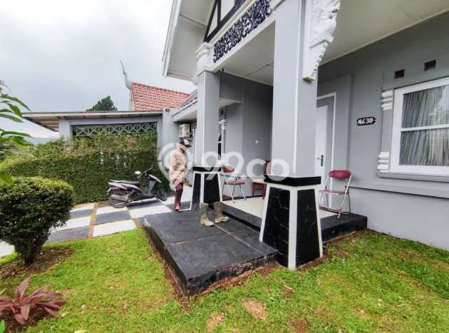 Rumah Sederhana Dijual di Cipanas 2 Kamar dengan LT 148m2 Rumah Sederhana Dijual di Cipanas 2 Kamar dengan LT 148m2