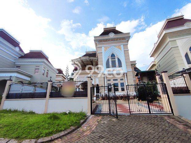 Hunian Eksklusif Siap Huni LT 359m2 di Cipanas, Cianjur Hunian Eksklusif Siap Huni LT 359m2 di Cipanas, Cianjur