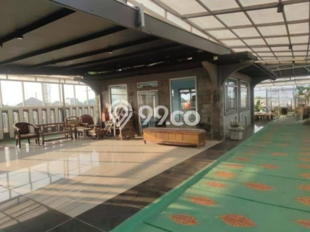 Dijual Rumah Luas Elegan Dengan View Cantik di Buah Batu, Bandung Dijual Rumah Luas Elegan Dengan View Cantik di Buah Batu, Bandung