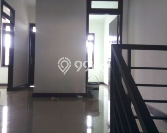 Jarang Ada! Rumah Sewa 5 Kamar Nyaman Siap Huni Turangga Jarang Ada! Rumah Sewa 5 Kamar Nyaman Siap Huni Turangga
