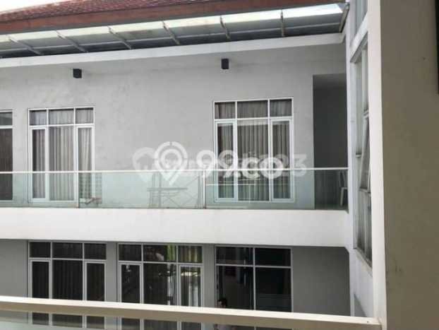 Rumah Elit LB 600m2 Siap Huni Desain Elegan di Kota Baru Parahyangan, Bandung Rumah Elit LB 600m2 Siap Huni Desain Elegan di Kota Baru Parahyangan, Bandung