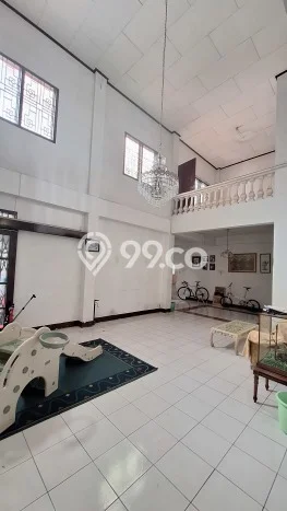 Rumah Modern Cantik 6 Kamar Bisa Langsung Pindah di Medan Baru Rumah Modern Cantik 6 Kamar Bisa Langsung Pindah di Medan Baru