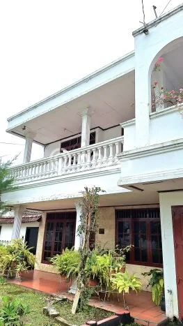 Rumah Modern Cantik 6 Kamar Bisa Langsung Pindah di Medan Baru Rumah Modern Cantik 6 Kamar Bisa Langsung Pindah di Medan Baru