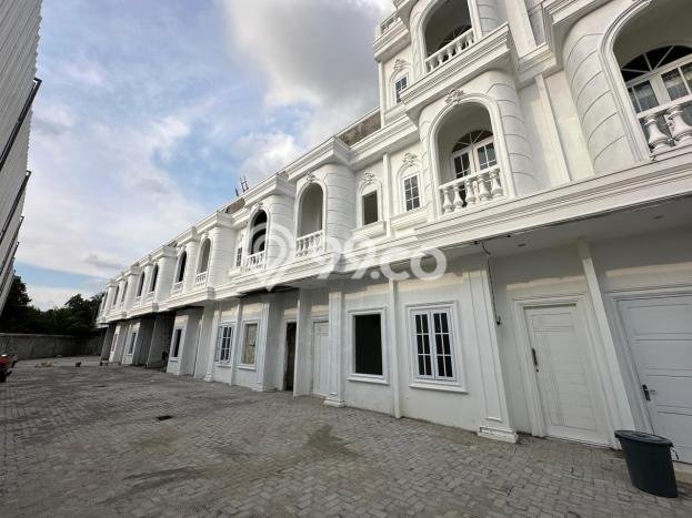 Rumah Strategis Minimalis Lb 100m2 di Medan Petisah, Medan Rumah Strategis Minimalis Lb 100m2 di Medan Petisah, Medan