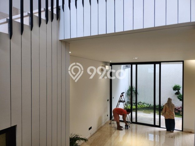 Jual Rumah Mewah Megah Dengan View Cantik di Kemang, Jakarta Selatan Jual Rumah Mewah Megah Dengan View Cantik di Kemang, Jakarta Selatan
