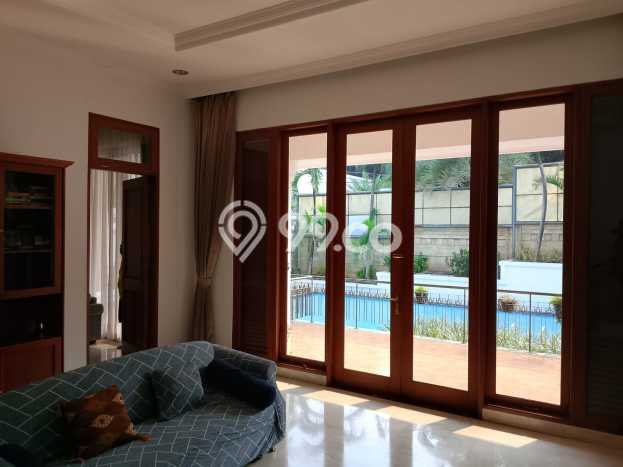 Disewakan Rumah Strategis LT 1150m2 / LB 600m2 di Pejaten, Jakarta Selatan Disewakan Rumah Strategis LT 1150m2 / LB 600m2 di Pejaten, Jakarta Selatan