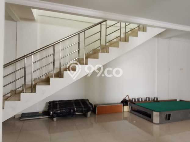 Unit Ruko Dijual di Jakarta Selatan LT 744m2 & LB 1200m2 Unit Ruko Dijual di Jakarta Selatan LT 744m2 & LB 1200m2