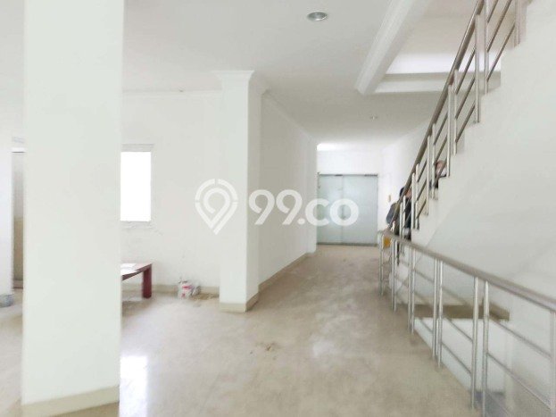 Unit Kantor Dijual di Jakarta Selatan LT 744m2 & LB 1000m2 Unit Kantor Dijual di Jakarta Selatan LT 744m2 & LB 1000m2