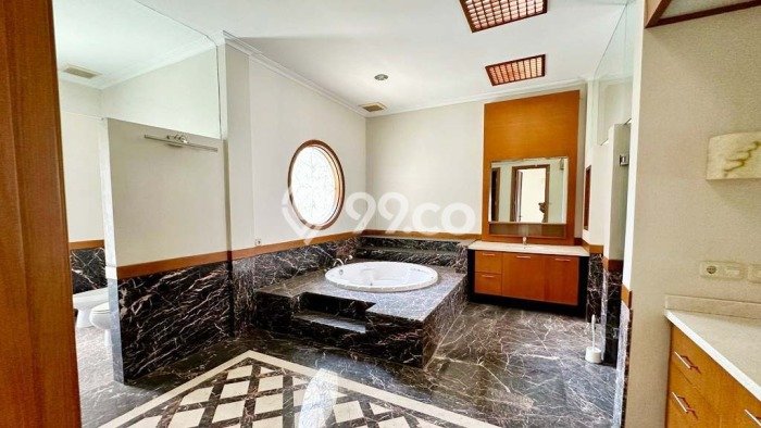 Jual Rumah Luas Megah Dengan View Cantik di Pondok Indah, Jakarta Selatan Jual Rumah Luas Megah Dengan View Cantik di Pondok Indah, Jakarta Selatan