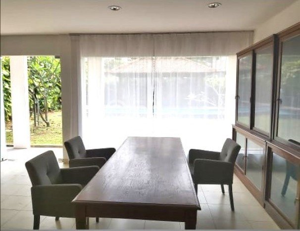 Rumah sewa siap pakai 4 Kamar Tidur di Cipete, Jakarta Selatan Rumah sewa siap pakai 4 Kamar Tidur di Cipete, Jakarta Selatan