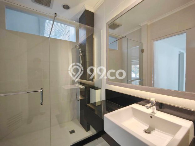 Hunian Modern Untuk Disewakan di Cipete Jakarta Selatan 4 KT & 4 KM Hunian Modern Untuk Disewakan di Cipete Jakarta Selatan 4 KT & 4 KM