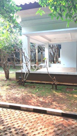 Dijual Rumah Mewah Exclusive di Cilandak, Jakarta Selatan Dijual Rumah Mewah Exclusive di Cilandak, Jakarta Selatan