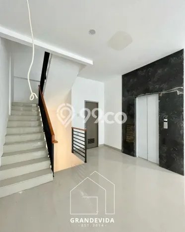 Kantor Dijual Lokasi Emas di Pancoran Luas 327m2 Kantor Dijual Lokasi Emas di Pancoran Luas 327m2