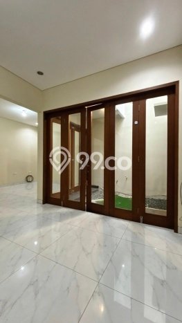 Disewakan! Rumah 4 Kamar Tidur &
3 Kamar Mandi di Duren Tiga, Jakarta Selatan Disewakan! Rumah 4 Kamar Tidur &
3 Kamar Mandi di Duren Tiga, Jakarta Selatan