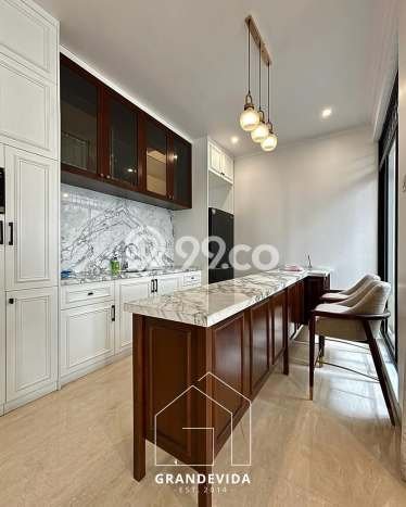 Ready to Use! Luxury House LT 230m2 Desain Modern di Sektor 7-Bintaro Ready to Use! Luxury House LT 230m2 Desain Modern di Sektor 7-Bintaro