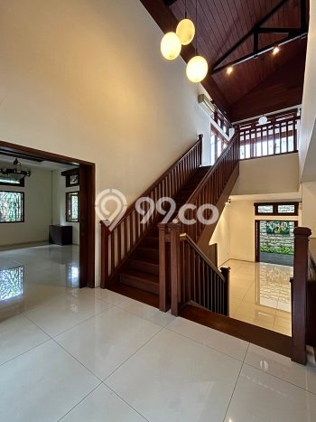 Rumah Luxury Modern Siap Huni di Kemang Jakarta Selatan Rumah Luxury Modern Siap Huni di Kemang Jakarta Selatan