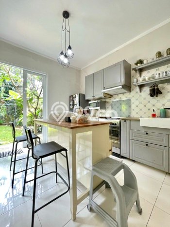Rumah Elit Modern Tanpa Renovasi di Bintaro Tangerang Selatan Rumah Elit Modern Tanpa Renovasi di Bintaro Tangerang Selatan