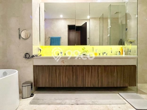 HOT DEAL! Apartemen di , 3 KM, Luas 300m2m², Area Berkembang HOT DEAL! Apartemen di , 3 KM, Luas 300m2m², Area Berkembang