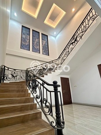 Dijual Hunian Mewah dengan Fasilitas Sekitar Komplit di Menteng, Jakarta Pusat Dijual Hunian Mewah dengan Fasilitas Sekitar Komplit di Menteng, Jakarta Pusat