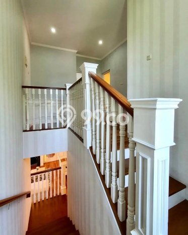 For Sale! Luxury House LT 138m2 Desain Elegan di Pejaten For Sale! Luxury House LT 138m2 Desain Elegan di Pejaten