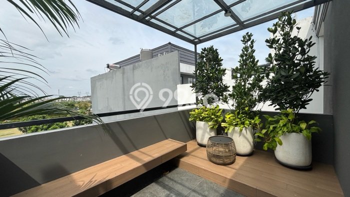 Rumah Elit Modern Siap Huni di BSD Tangerang Rumah Elit Modern Siap Huni di BSD Tangerang