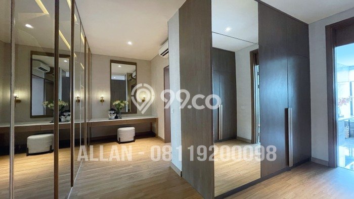 Rumah Elit Modern Tanpa Renovasi di BSD City Tangerang Rumah Elit Modern Tanpa Renovasi di BSD City Tangerang