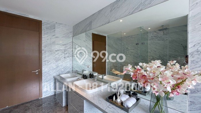 For Sale! Luxury House LT 300m2 Desain Modern di Gading Serpong For Sale! Luxury House LT 300m2 Desain Modern di Gading Serpong