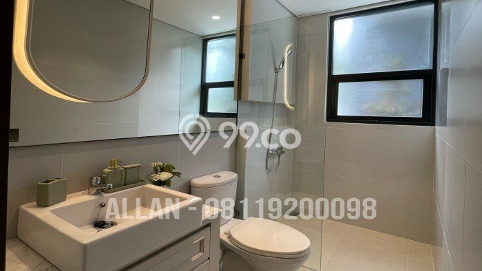 Dijual Rumah Luas Elegan Dengan View Eksklusif di Gading Serpong, Tangerang Dijual Rumah Luas Elegan Dengan View Eksklusif di Gading Serpong, Tangerang