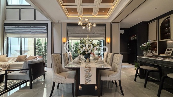 Rumah Elit Modern Tanpa Renovasi di Gading Serpong Tangerang Rumah Elit Modern Tanpa Renovasi di Gading Serpong Tangerang