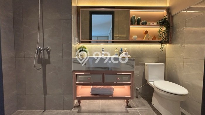 Rumah Elit LB 192m2 Siap Huni Desain Elegan di Gading Serpong, Tangerang Rumah Elit LB 192m2 Siap Huni Desain Elegan di Gading Serpong, Tangerang