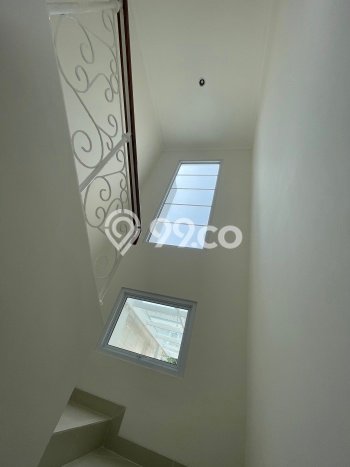 Dijual Rumah Luas Elegan Dengan View Cantik di Gading Serpong, Tangerang Dijual Rumah Luas Elegan Dengan View Cantik di Gading Serpong, Tangerang