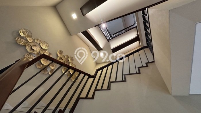 For Sale! Premium House LT 144m2 Desain Elegan di Gading Serpong For Sale! Premium House LT 144m2 Desain Elegan di Gading Serpong