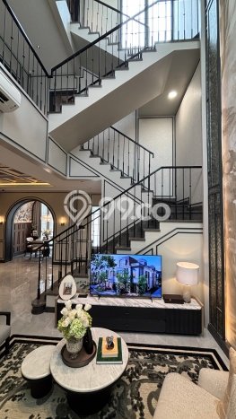 Hunian Elit LB 240m2 Siap Pakai Desain Elegan di Gading Serpong, Tangerang Hunian Elit LB 240m2 Siap Pakai Desain Elegan di Gading Serpong, Tangerang