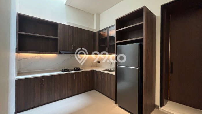 Hunian Elit LB 345m2 Siap Huni Desain Elegan di Gading Serpong, Tangerang Hunian Elit LB 345m2 Siap Huni Desain Elegan di Gading Serpong, Tangerang