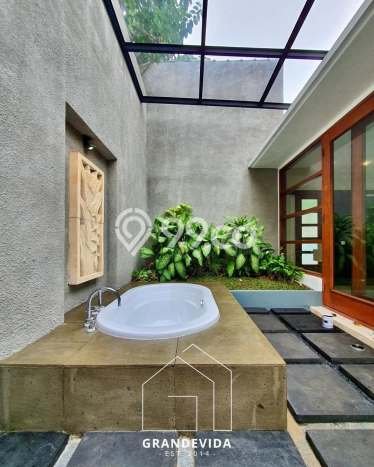 Rumah Eksklusif Dijual LT 1923m2 di Cilandak, Jakarta Selatan Rumah Eksklusif Dijual LT 1923m2 di Cilandak, Jakarta Selatan