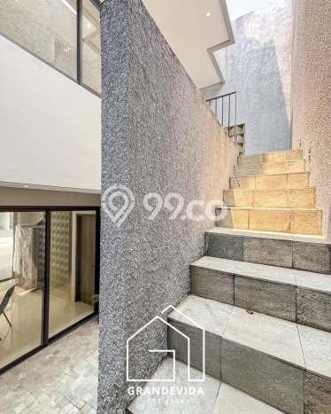 For Sale! Premium House LT 71m2 Desain Modern di Kemang For Sale! Premium House LT 71m2 Desain Modern di Kemang