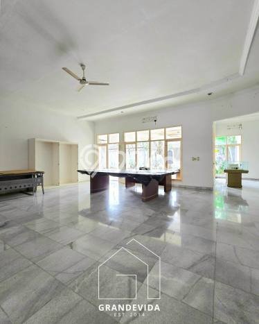Rumah Elit Modern Tanpa Renovasi di Kemang Jakarta Selatan Rumah Elit Modern Tanpa Renovasi di Kemang Jakarta Selatan