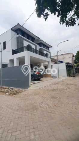 Rumah Strategis Minimalis Lb 95m2 di Pedurungan, Semarang Rumah Strategis Minimalis Lb 95m2 di Pedurungan, Semarang